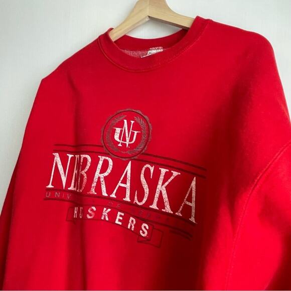 Vintage Nebraska Huskers crewneck sweatshirt XL Fruit of the loom brand red - Picture 5 of 7